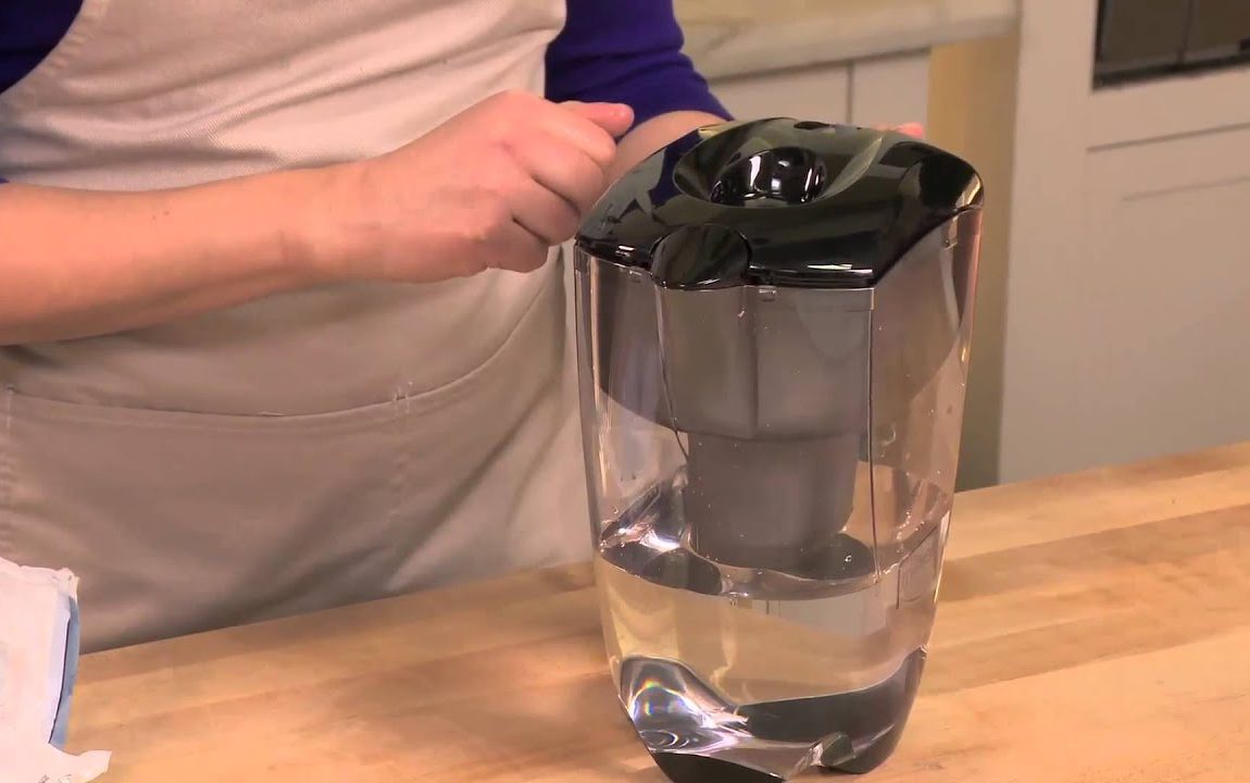 How to Set Up the Mavea Water Filtration Pitcher | Willilams-Sonoma